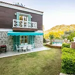 Familia Selimiye Daily Weekly Vilă *