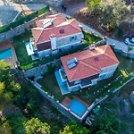 Vilă Familia Selimiye Daily Weekly *